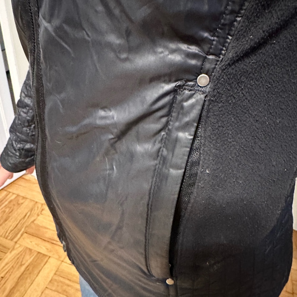 Small Lulu Lemon mixed media jacket with detachable hood - black - Picture 3 of 8